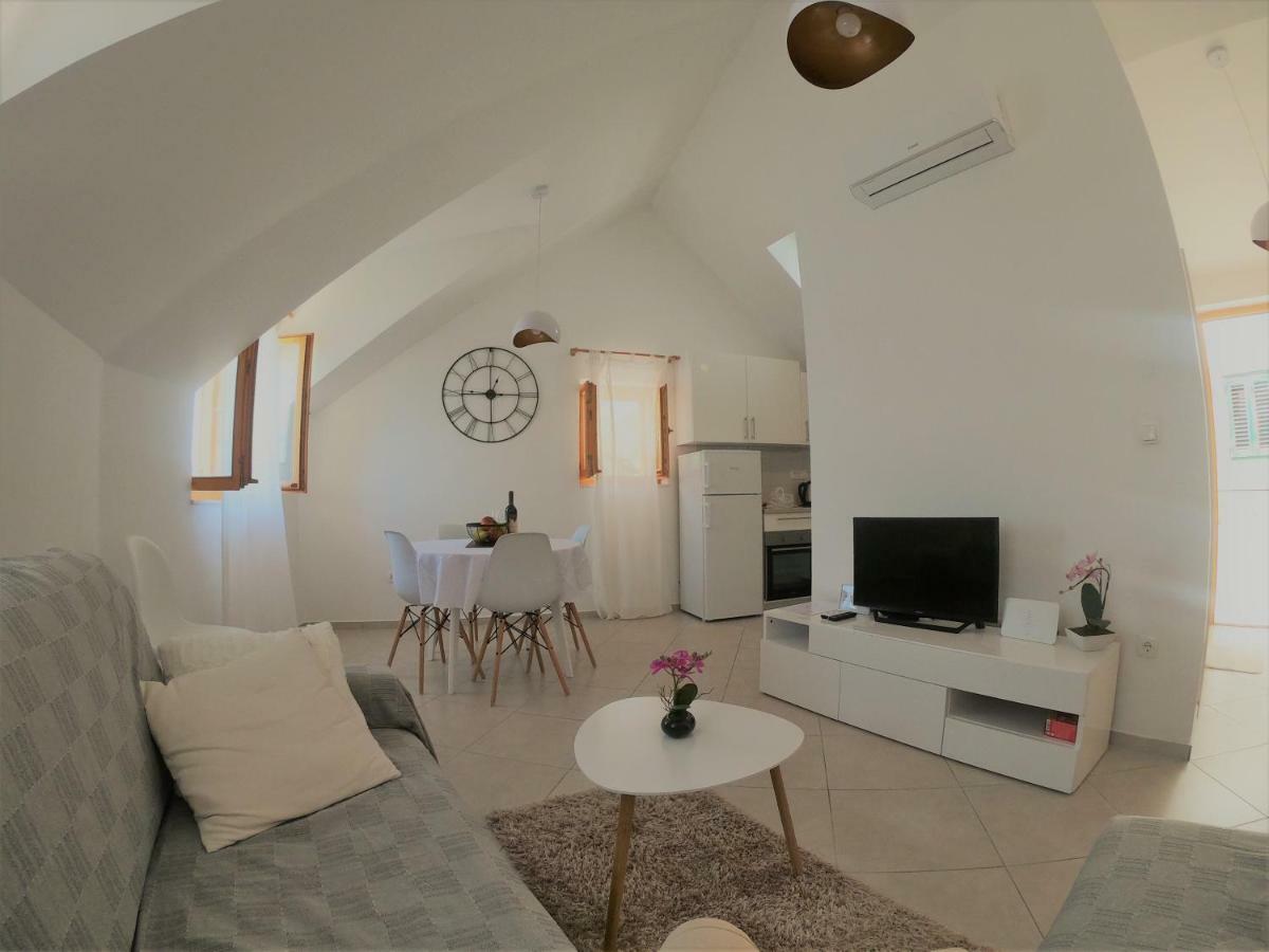 Apartment Vesna Primošten Dış mekan fotoğraf