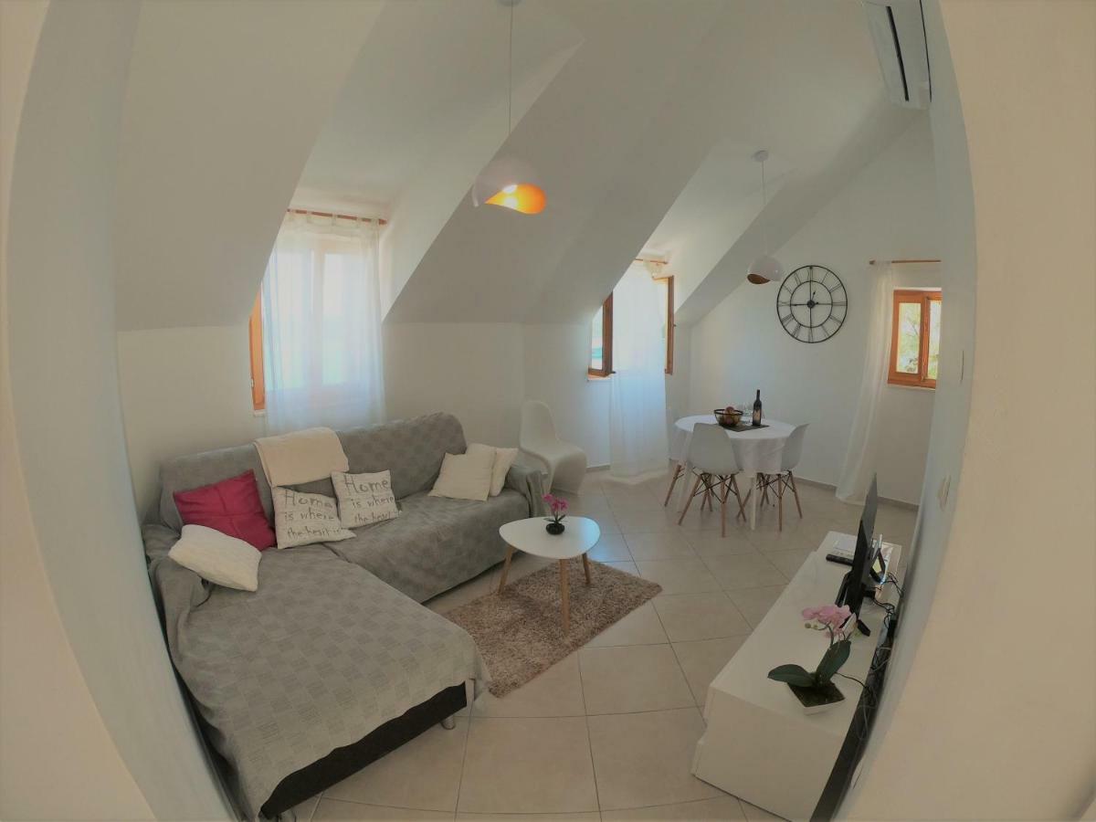 Apartment Vesna Primošten Dış mekan fotoğraf